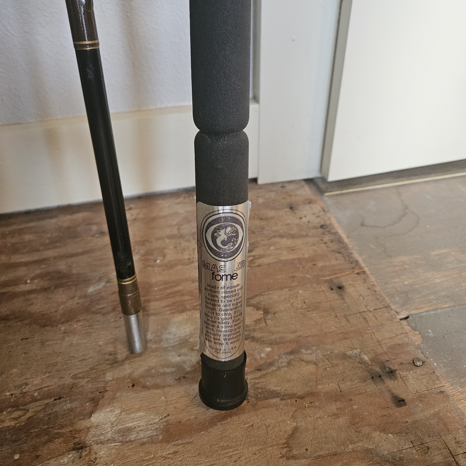 Master Model 5200 Black Graphite Spinning Rod 2 Piece Big Game Fishing Pole 8ft