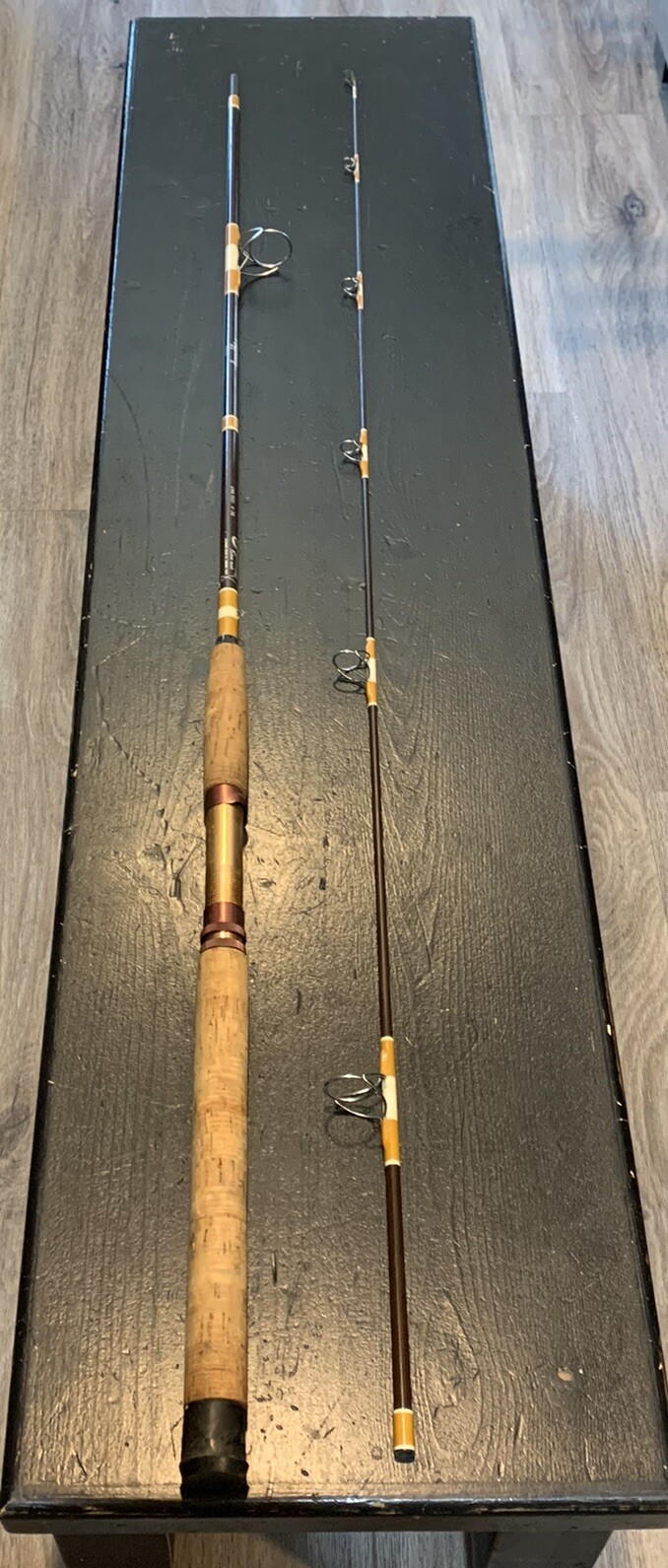 Vintage SABRE Custom Made Nypoxy SH 191 8 1/2′ Surf Spinning Rod 2 Pc RARE!!