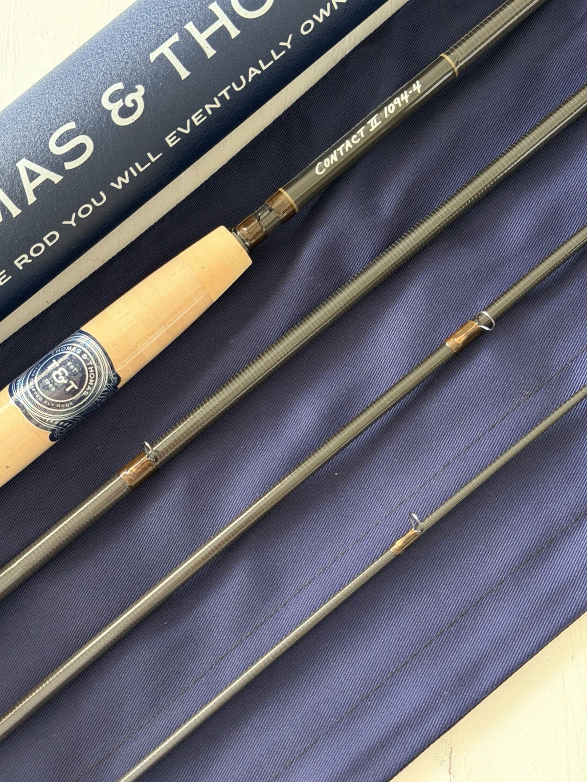 ** BEAUTIFUL**🔥 Thomas & Thomas CONTACT II 4wt 10’9”in~4pc Fly Rod!!🔥~NEW~🔥