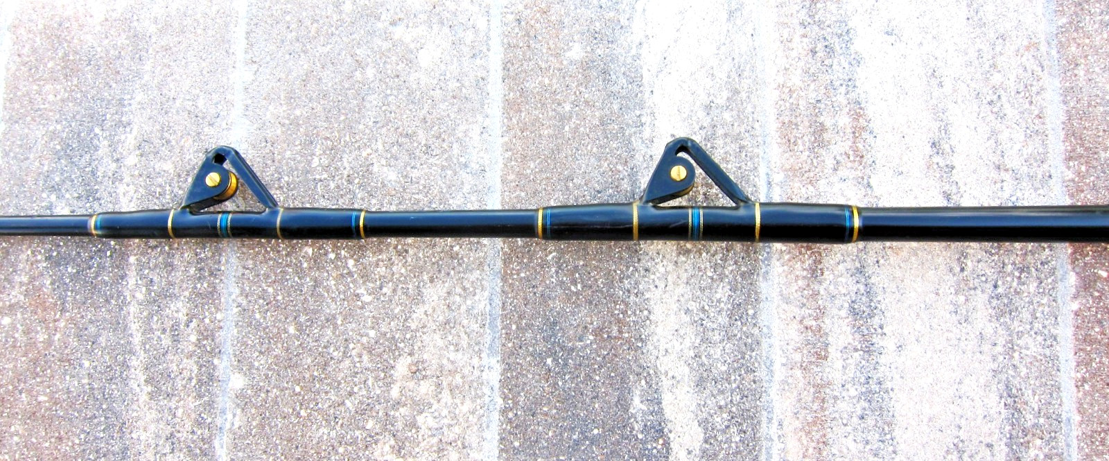 Custom MELTON INTERNATIONAL Stand-Up Rod: 6′; 80-100lb AFTCO Rollers & Butt-USED