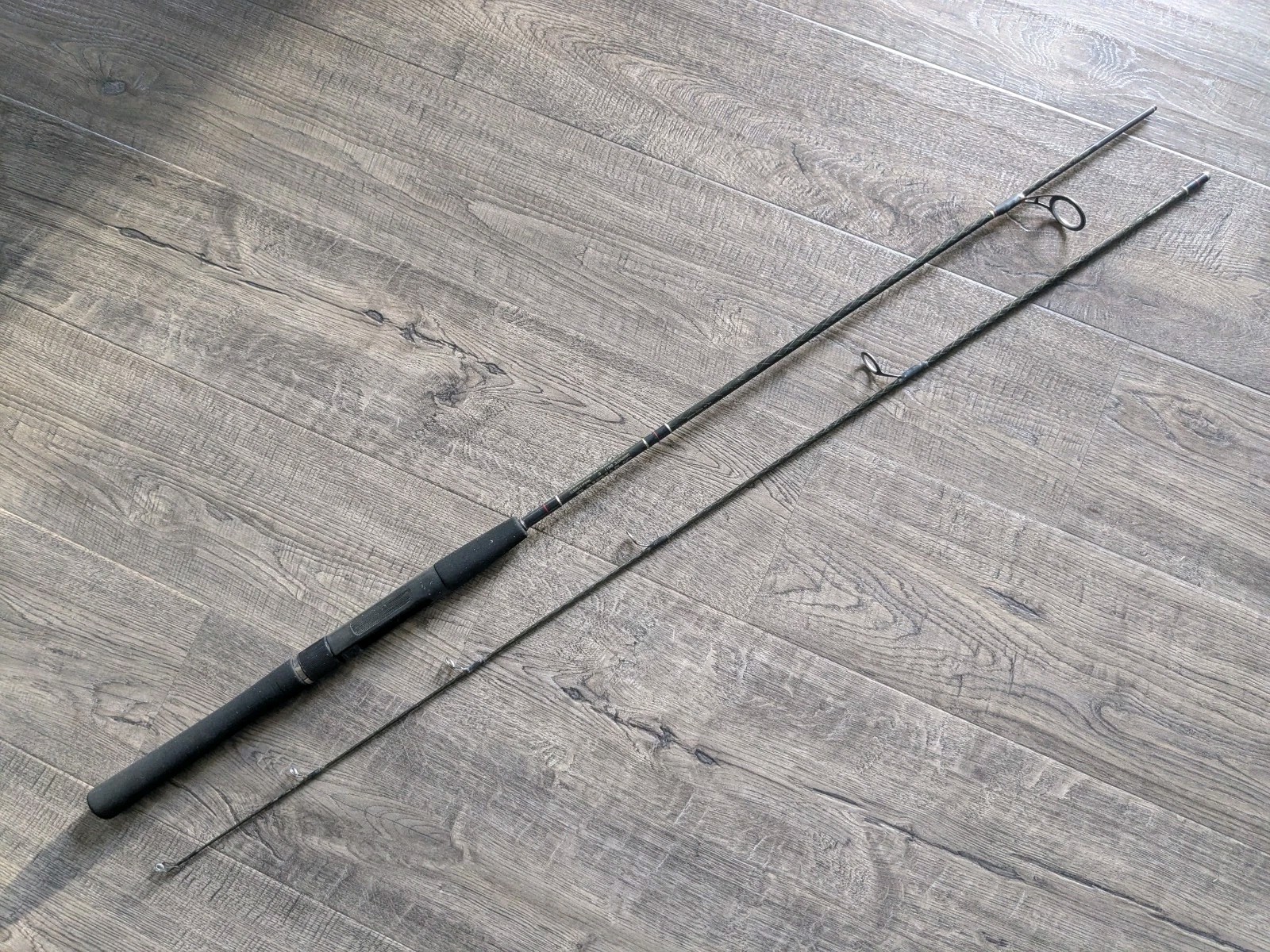 Daiwa SAMURAI POWER MESH 6’0″ 2PC Graphite Spinning Rod