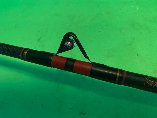 KUNNAN HOT RAIL SPIRALTECH GRAPHITE 5 FOOT 6 INCH 50 TO 130# RATED FISHING ROD