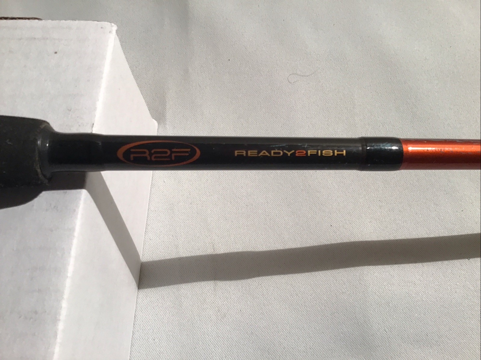 R2F Ready 2 Fish AL-562/MLSC Spin Cast Rod Slightly Used