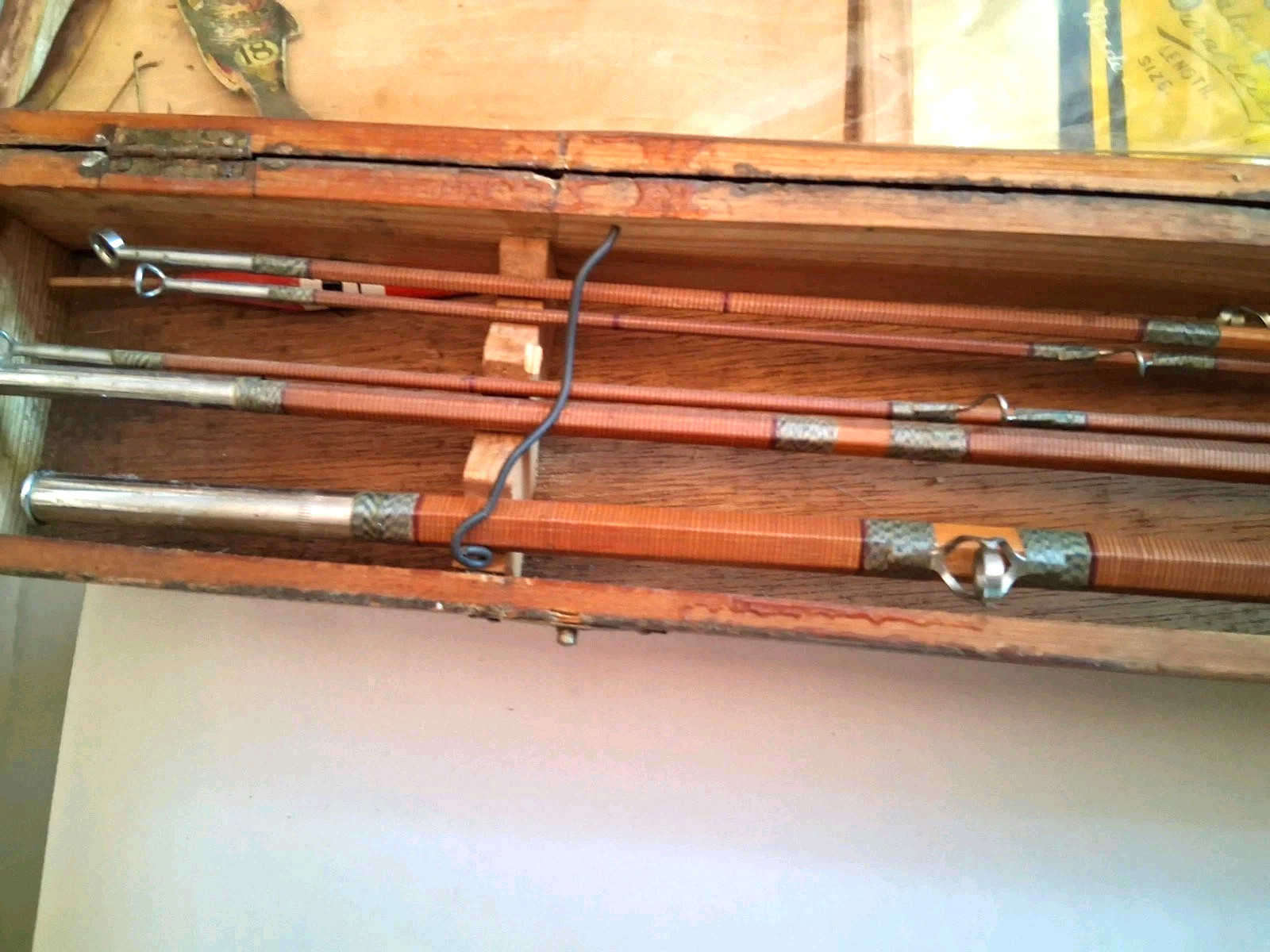 5pc Vintage Crown Japanese 8′ Bamboo Fly Fishing Rod w/ Crown Brand Box & Flies