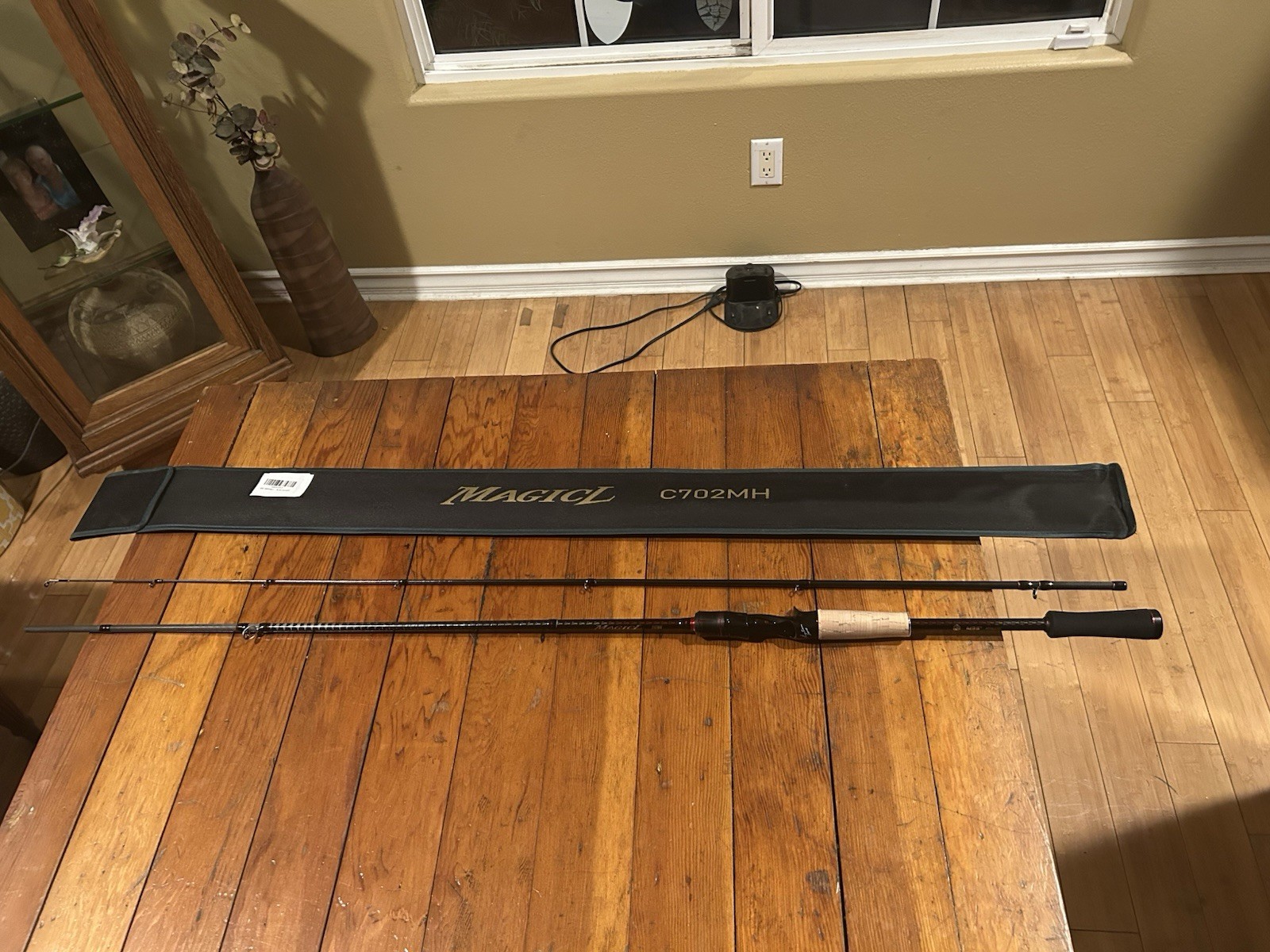 HANDING Magic L Bass Fishing Rod 2-Piece Versatile Spinning & Casting