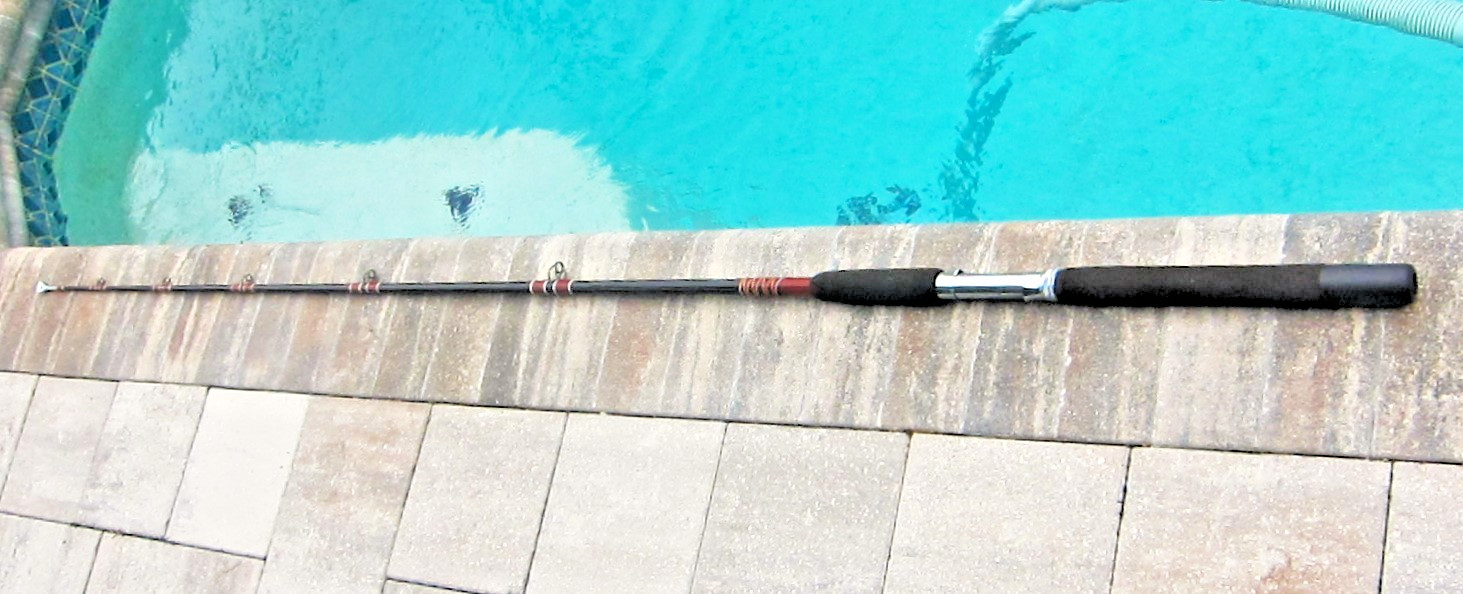 Vintage FENWICK FENGLASS 532 Stand-Up Rod: 7′ 1/4″; 25-40lb – NICE USED!!