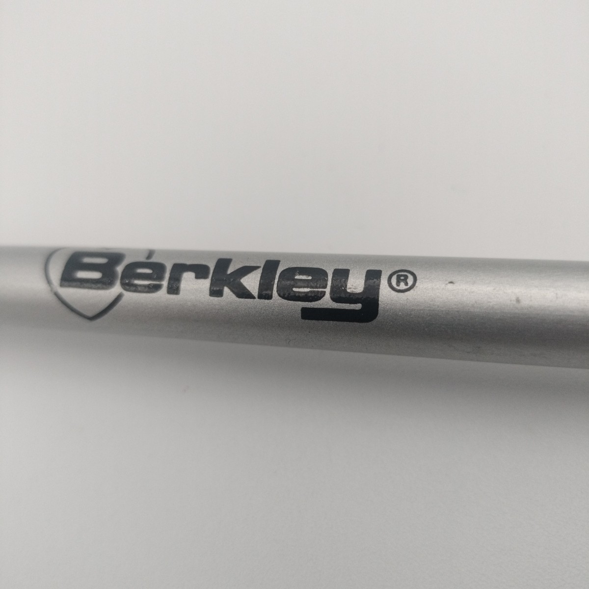 Berkley 2 Piece Fishing Rod “AVENGER” Light Action A30 6 1/2′ Lure Wt 1/8-3/8 oz