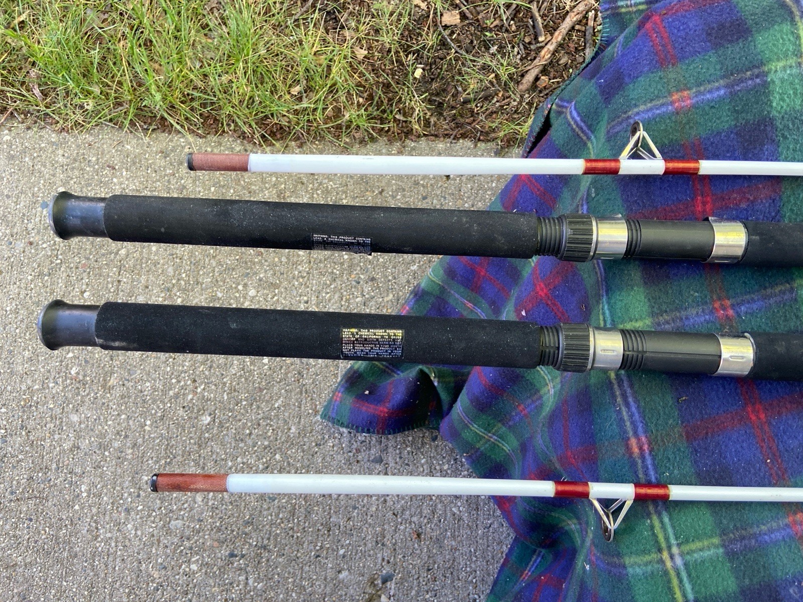 PAIR OF EXCELLENT CONDITION TIDE RITE 8′ MEDIUM ACTION SPINNING RODS