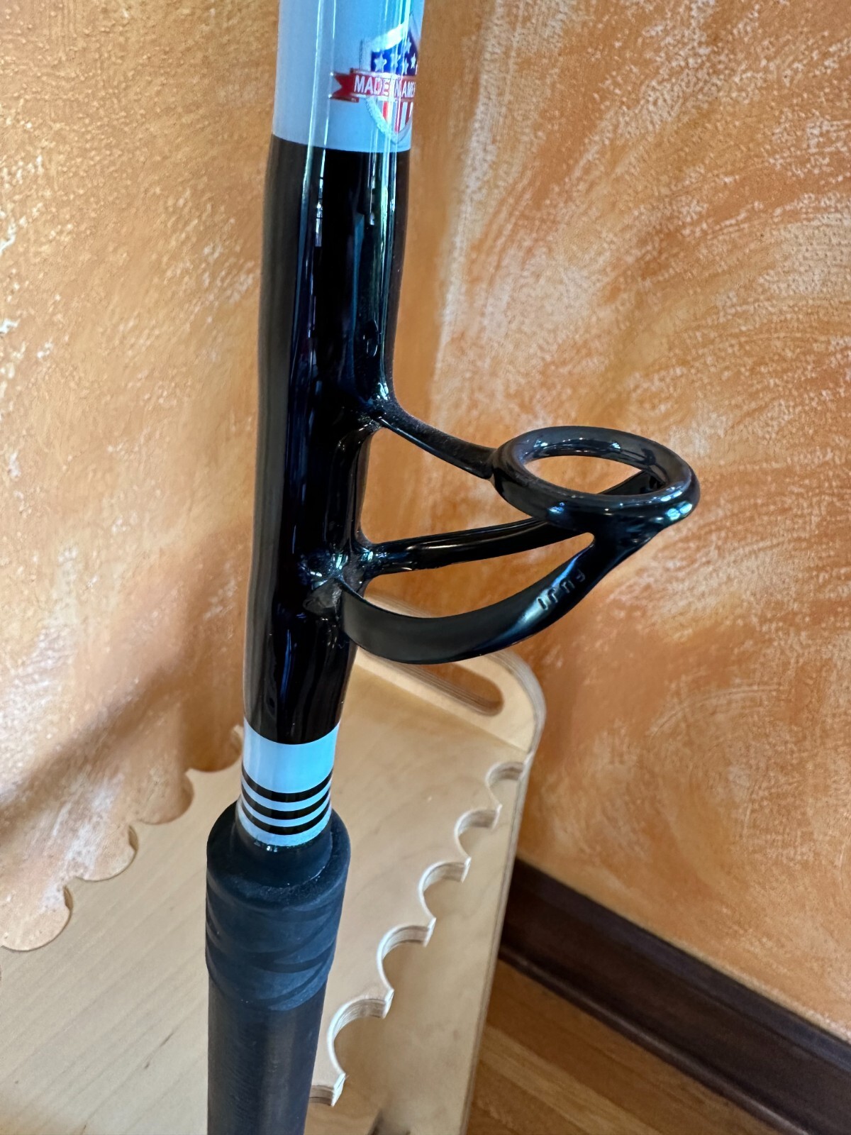 Seeker OSP rail rod 3x 7’3″ 100 – 150# w ReelQuick 27mm dovetail reel seat.