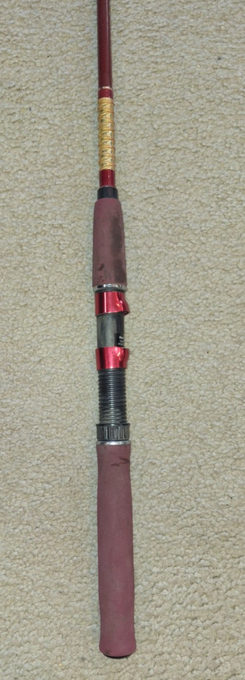 BERKLEY GRAPHITE ( 7 G.C.R.) CHERRYWOOD 2 PIECE FISHING ROD CRC30- 6′ 6″