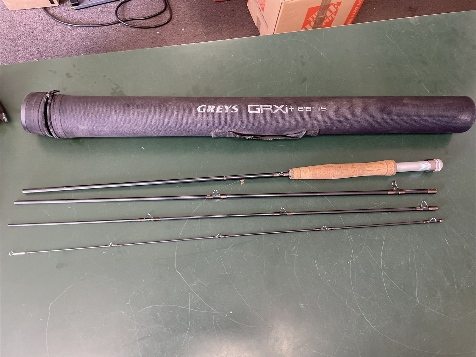 GREYS GRXi+ 8’6 #5 FLY ROD & CASE