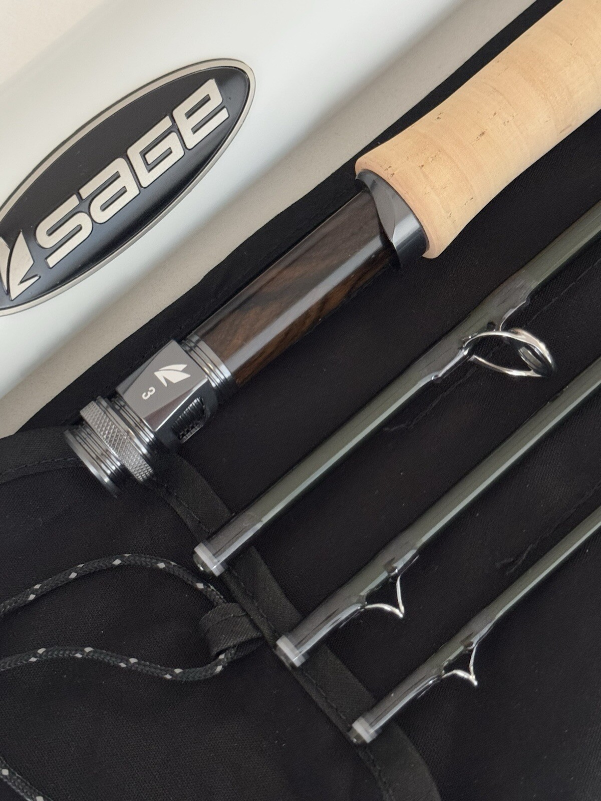 **BEAUTIFUL** 🔥 SAGE R8 Core 3wt. 9’ft~4Pc FlyRod!! 🔥~NEW~🔥