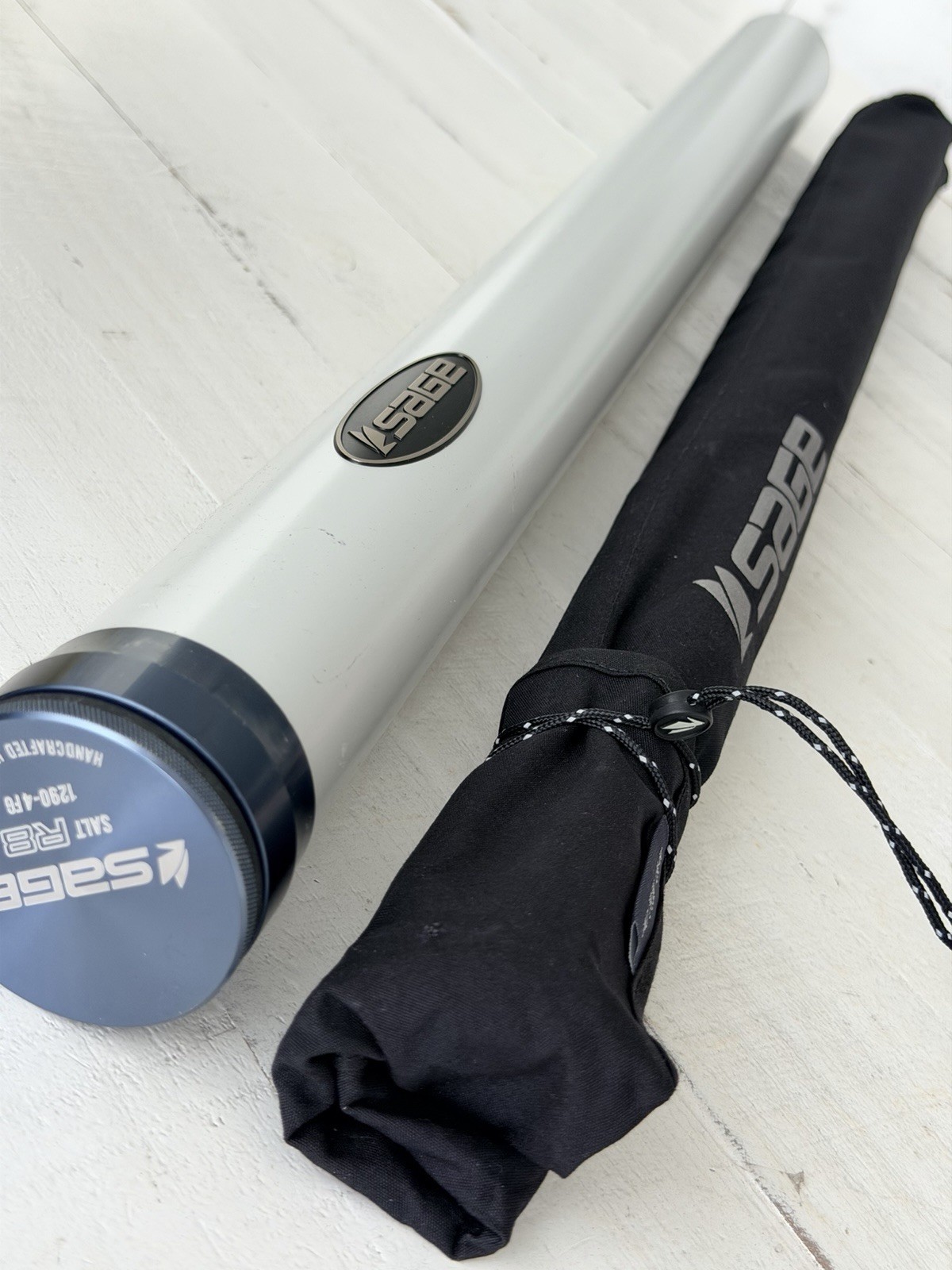 **BEAUTIFUL** 🔥 SAGE R8 SALT 12wt. 9’ft~4Pc FlyRod!! 🔥~LEGENDARY~🔥