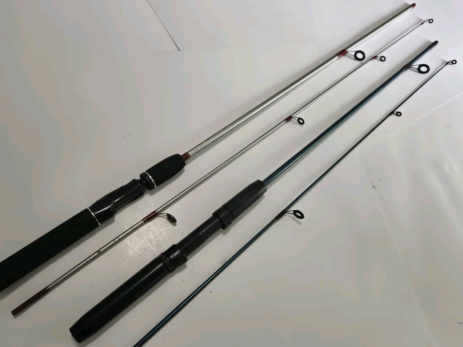 Lot (2) Zebco Spinning Rods Medium Light 2PC RT Series 5.5′ & #1052 5′