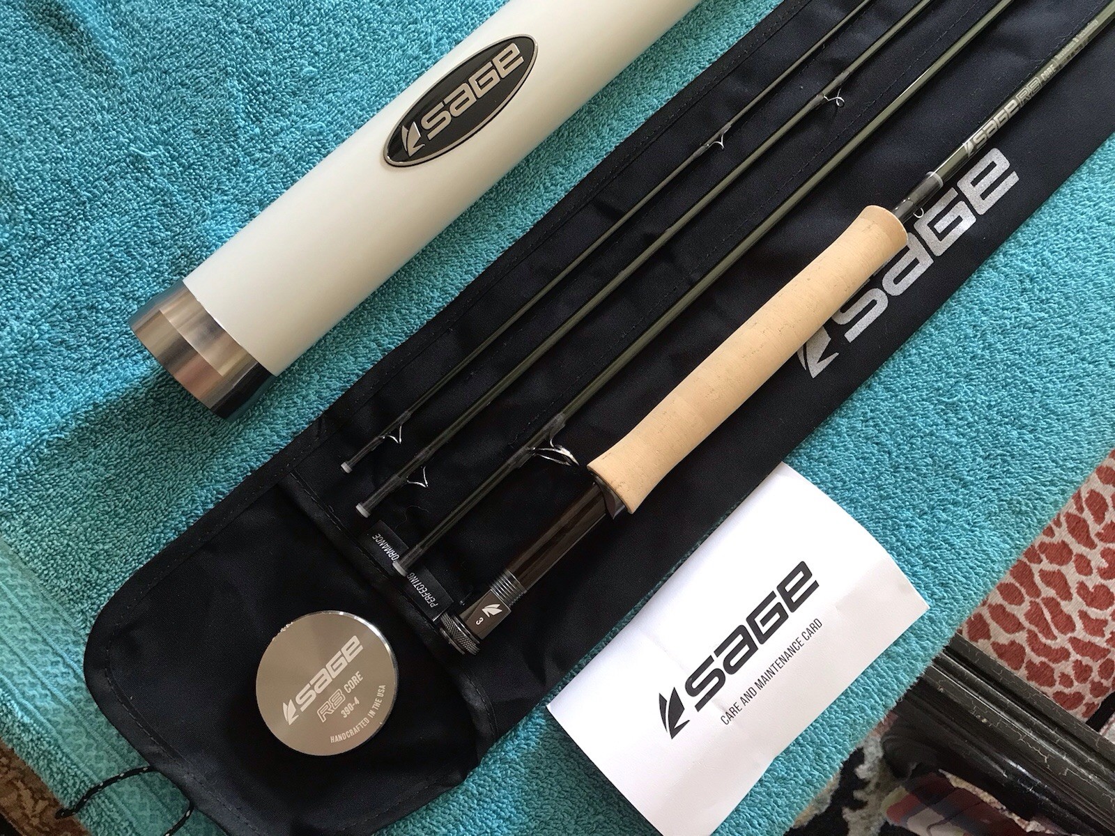 Sage R8 Core 390-4 Fly Rod Brand New