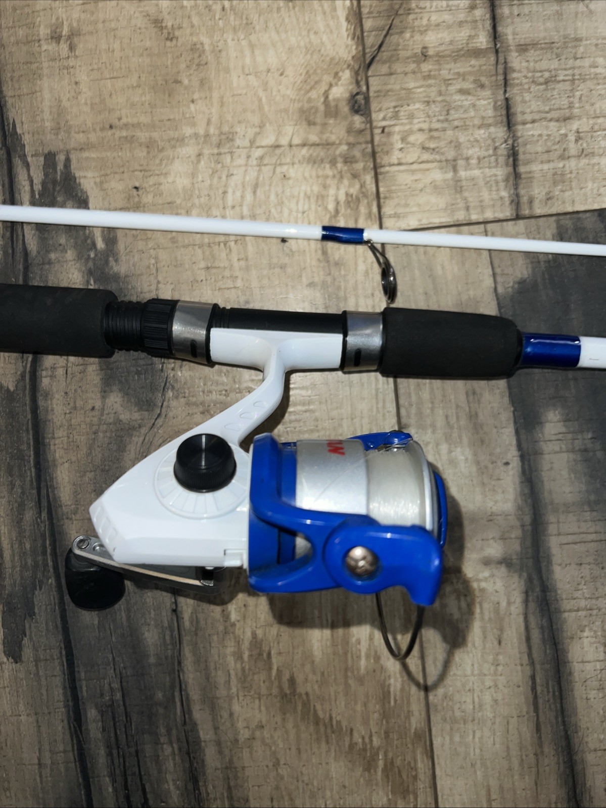 Kunnan Ultralight Spinning Rod 4.5’ 2-Pc KBRV & 5.2:1 Reel American Flag Decal