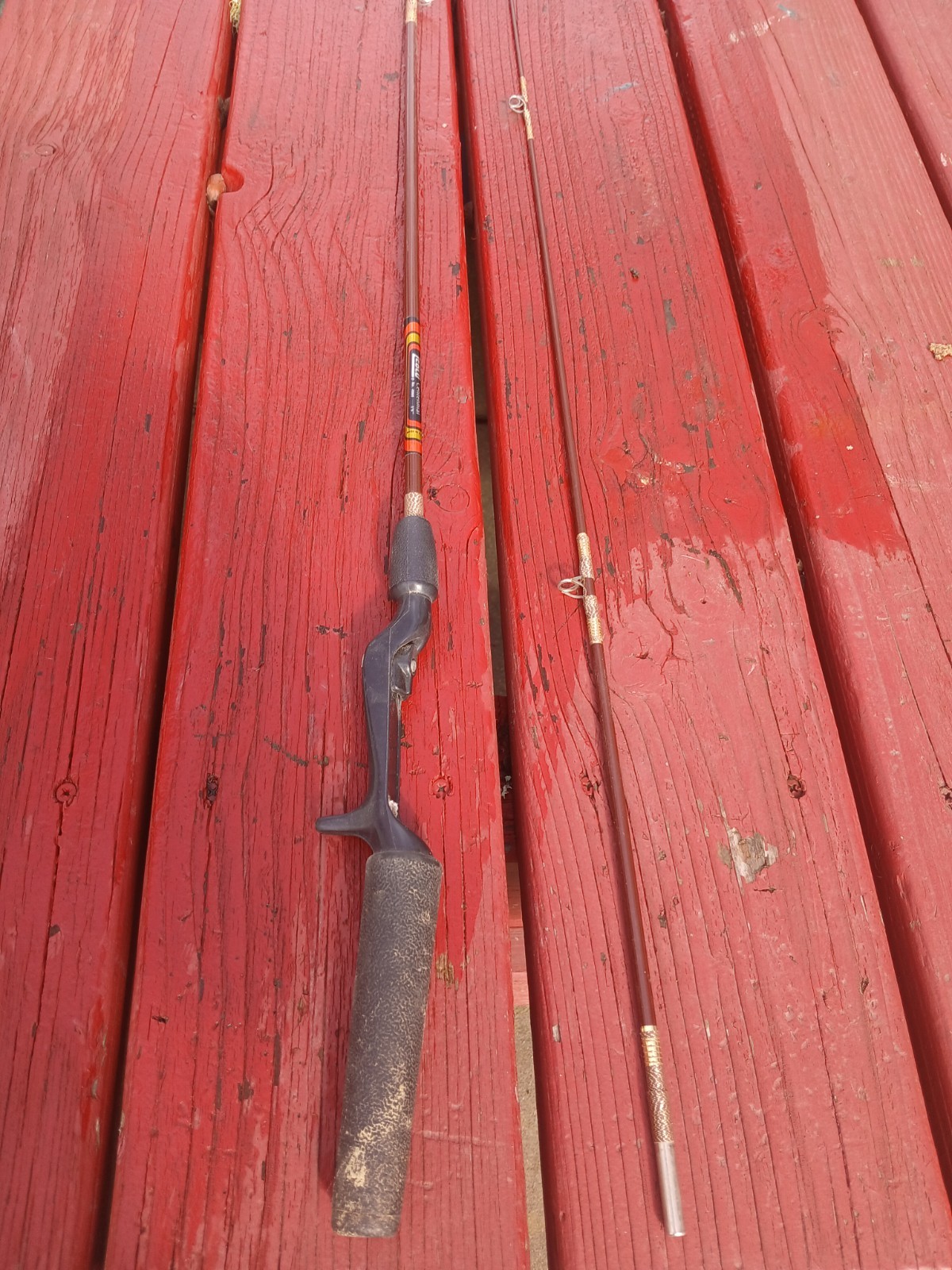 Vintage Zebco Centennial No. 4060 5′ 6″ ~ 2-Piece Casting Fishing Rod. USA.