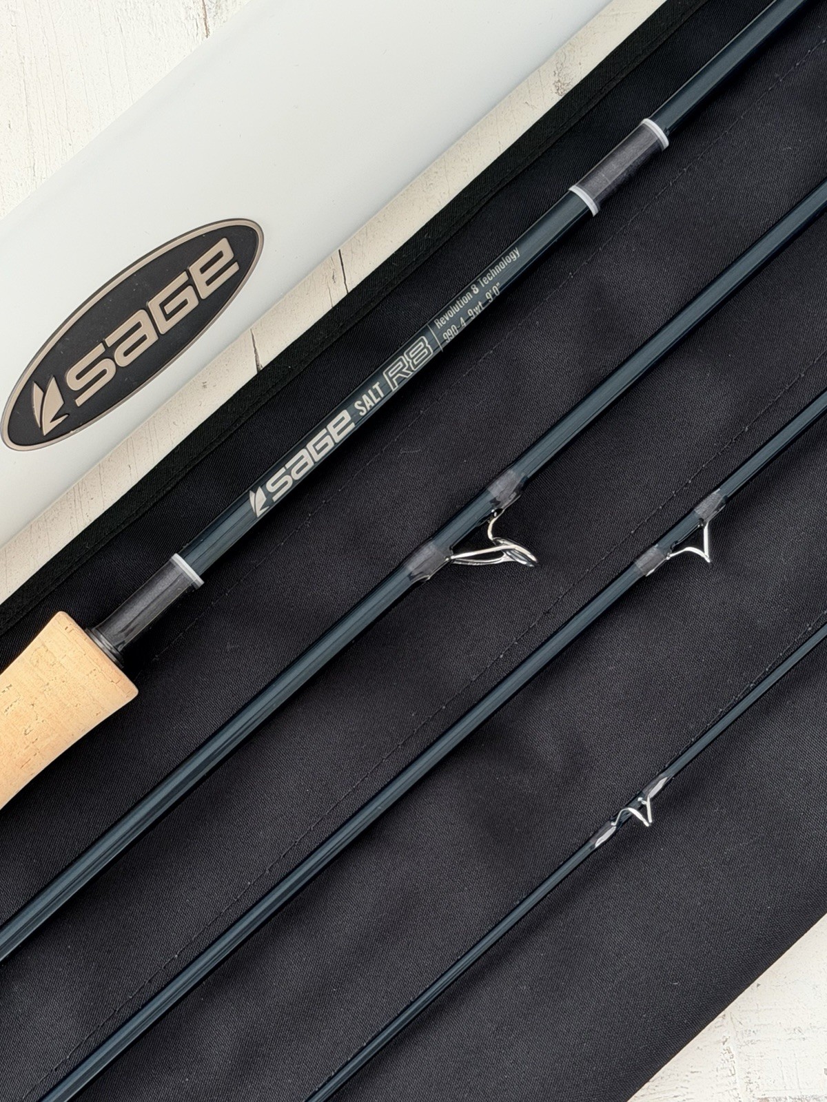 **BEAUTIFUL** 🔥 SAGE R8 SALT 9wt. 9’ft~4Pc FlyRod!! 🔥~LEGENDARY~🔥