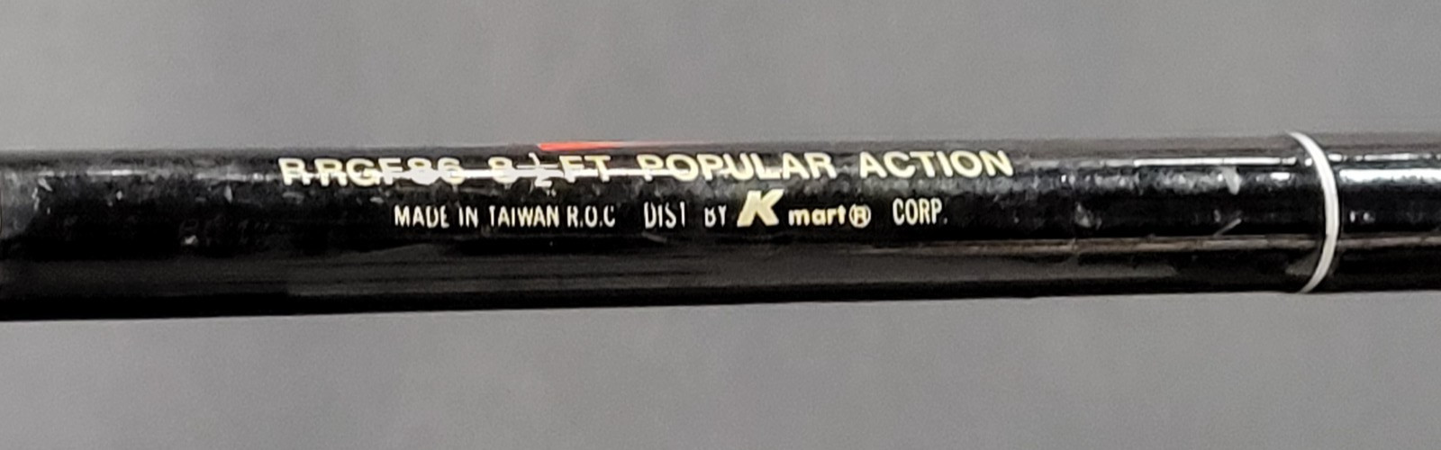 Abu Garcia Popular Action RRGF86, 8’6″ Medium Graphite Spinning Rod 2-Pc, VG+