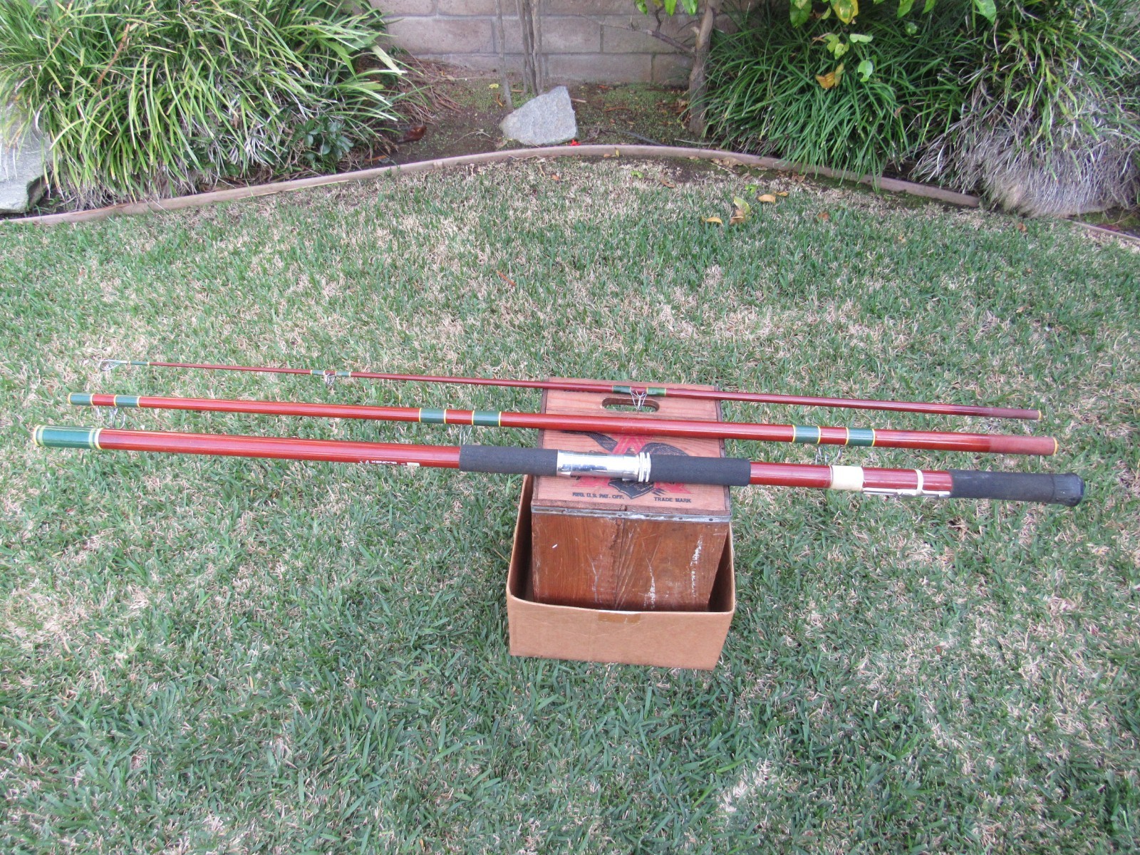 Vintage Kencor No. 315 Brown Tenlew Magnaglas 15′ Saltwater Surf Fishing Rod