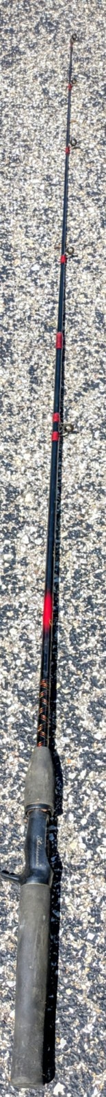 Shakespeare Contender Fishing Rod 6′ 0″CS 60 2M Medium Action