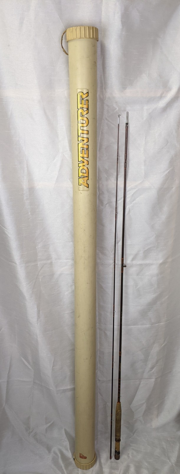 VINTAGE KUNNAN ADVANCED GRAPHITE COMPOSITE 2 PC SPINNING ROD w/ CADDY