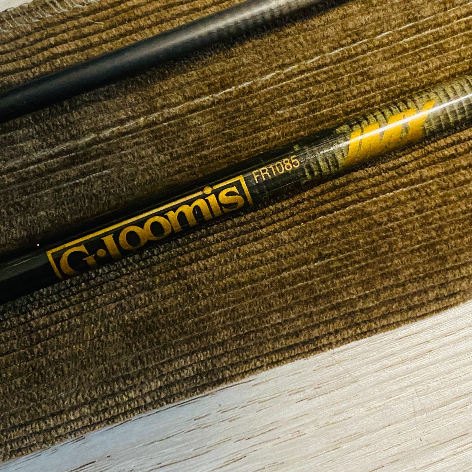 [Excellent] G. Loomis IMX FR1085 9’0″ 5wt Fly Rod w/tube case