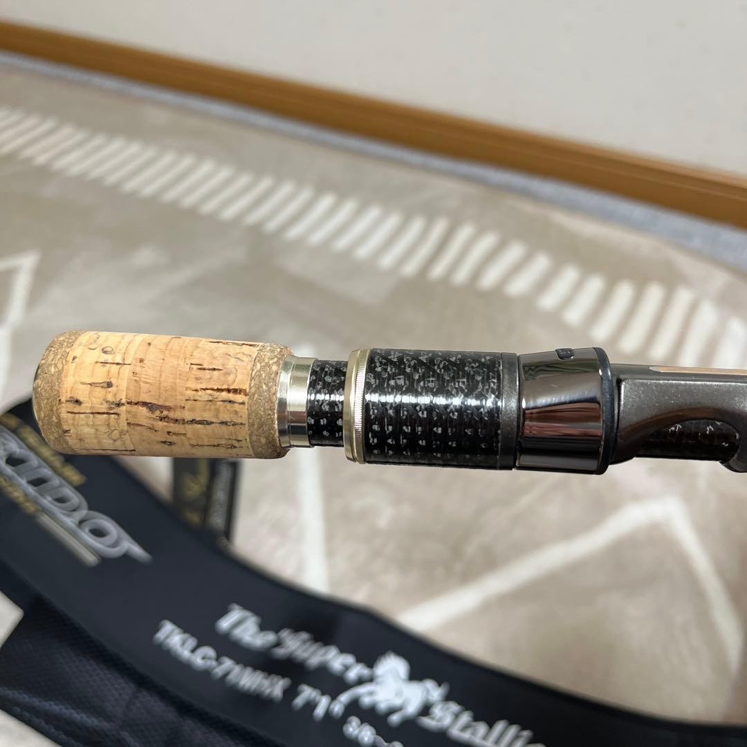 Evergreen Kaleido Super Stallion Rod Grip Cork Handle Hard Case Used
