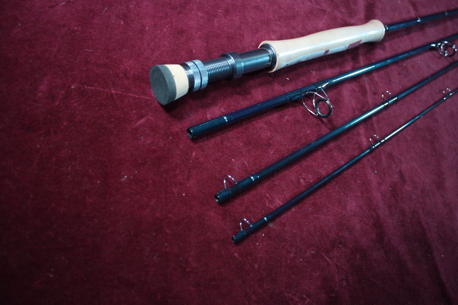 * SCOTT FLY RODS SALT WATER X2S 8WT 9′ FLY ROD X2S908/4 PIECE & CASE MINT NOS *