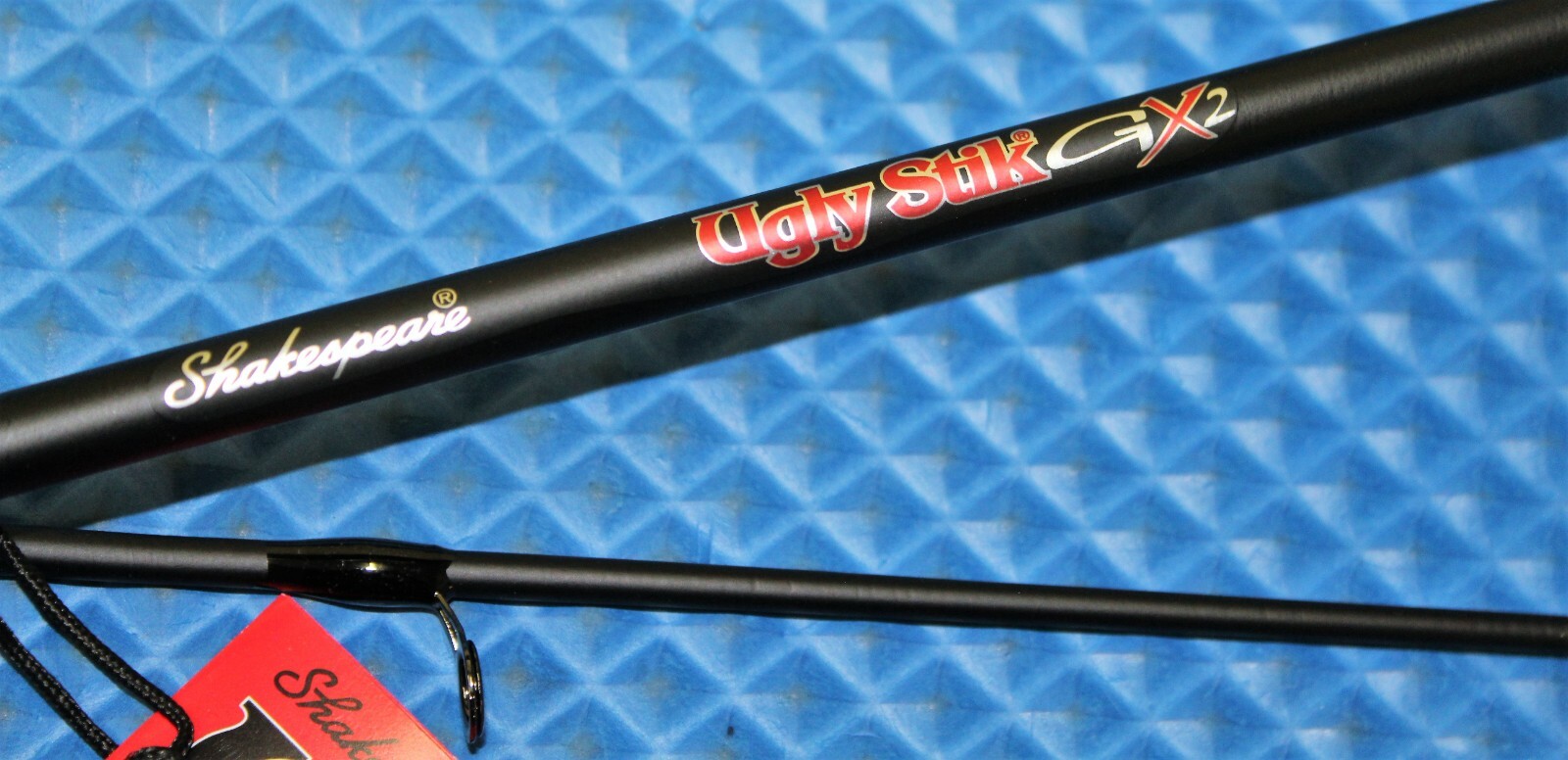 Shakespeare Ugly Stik GX2 7′ 0″ Medium 2-Pc Spinning Rod USSP702M 1264735