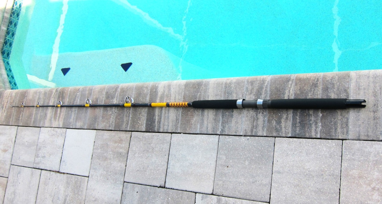 Shakespeare Ugly Stik BW4080C601 Stand-Up Jigging Rod: 6’6″; 40-80lb – NEW!!!