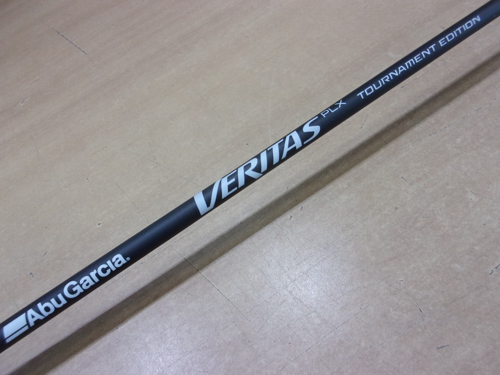 ABU GARCIA VERITAS TOURNAMENT EDITION SPINNING ROD 6 foot 10 inch