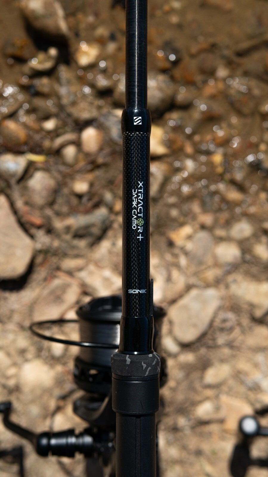 NEW 2025 Sonik Xtractor+ DARK CAMO Carp Rods – All Sizes – (AC0161 – AC0165)