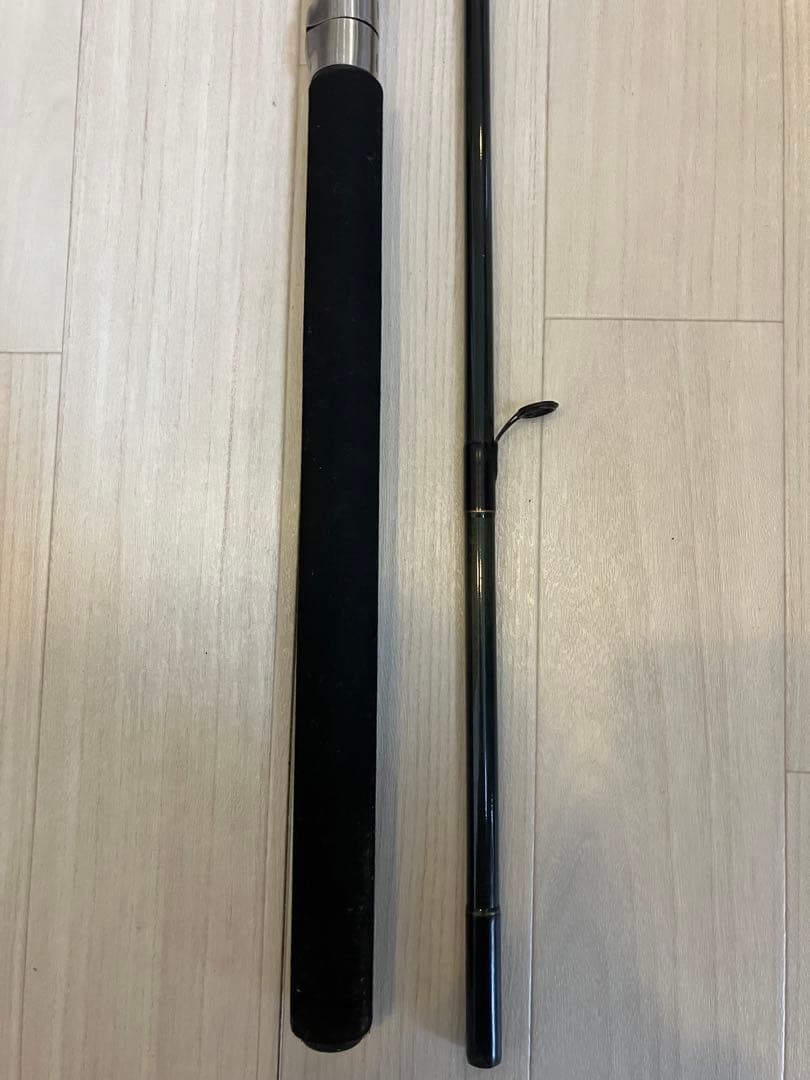 Cracker Jack 110 ML Bass Rod 3.3m 14-42g 2-Piece Carbon Fiberglass
