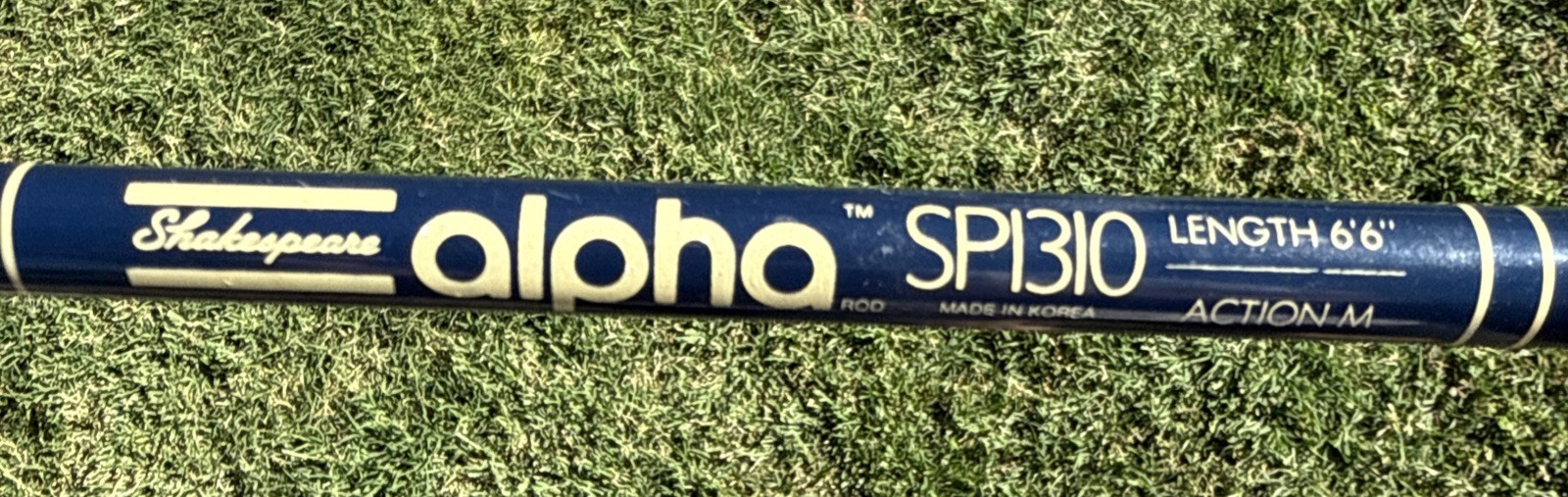 Shakespeare ALPHA SP1310- 6’6” Spin Fishing Rod 2 Piece Vintage