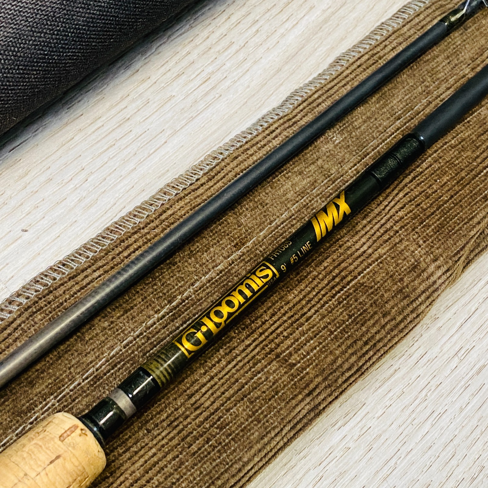 [Excellent] G. Loomis IMX FR1085 9’0″ 5wt Fly Rod w/tube case