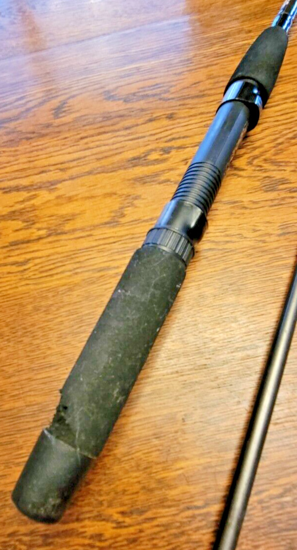Abu Garcia ACCU Balance ACS662M Graphite 6’6″ Medium Spinning fishing Rod 2-Pc