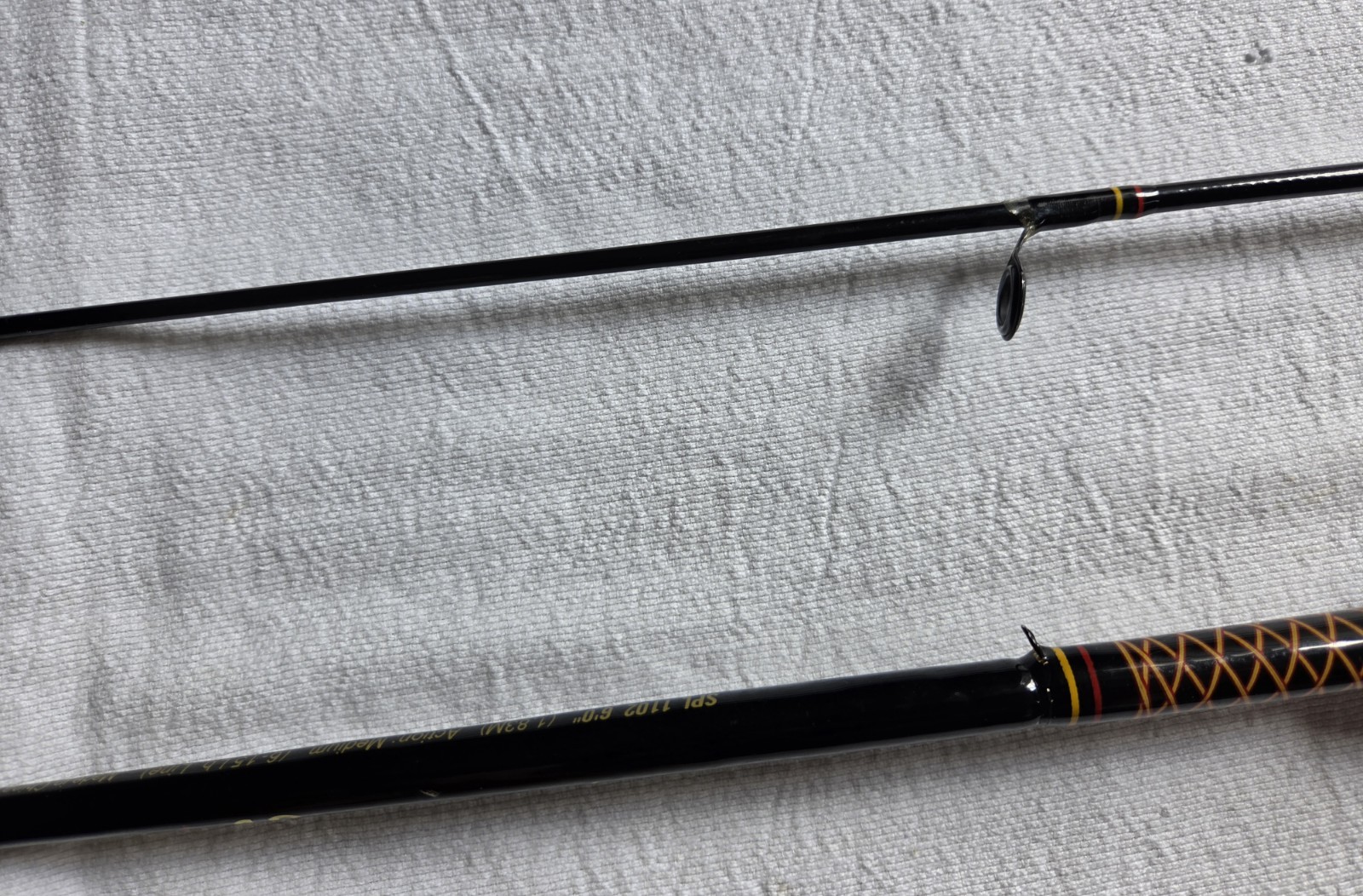 SHAKESPEARE 6′ UGLY STIK 2 PC SPINNING ROD – USED/DECENT