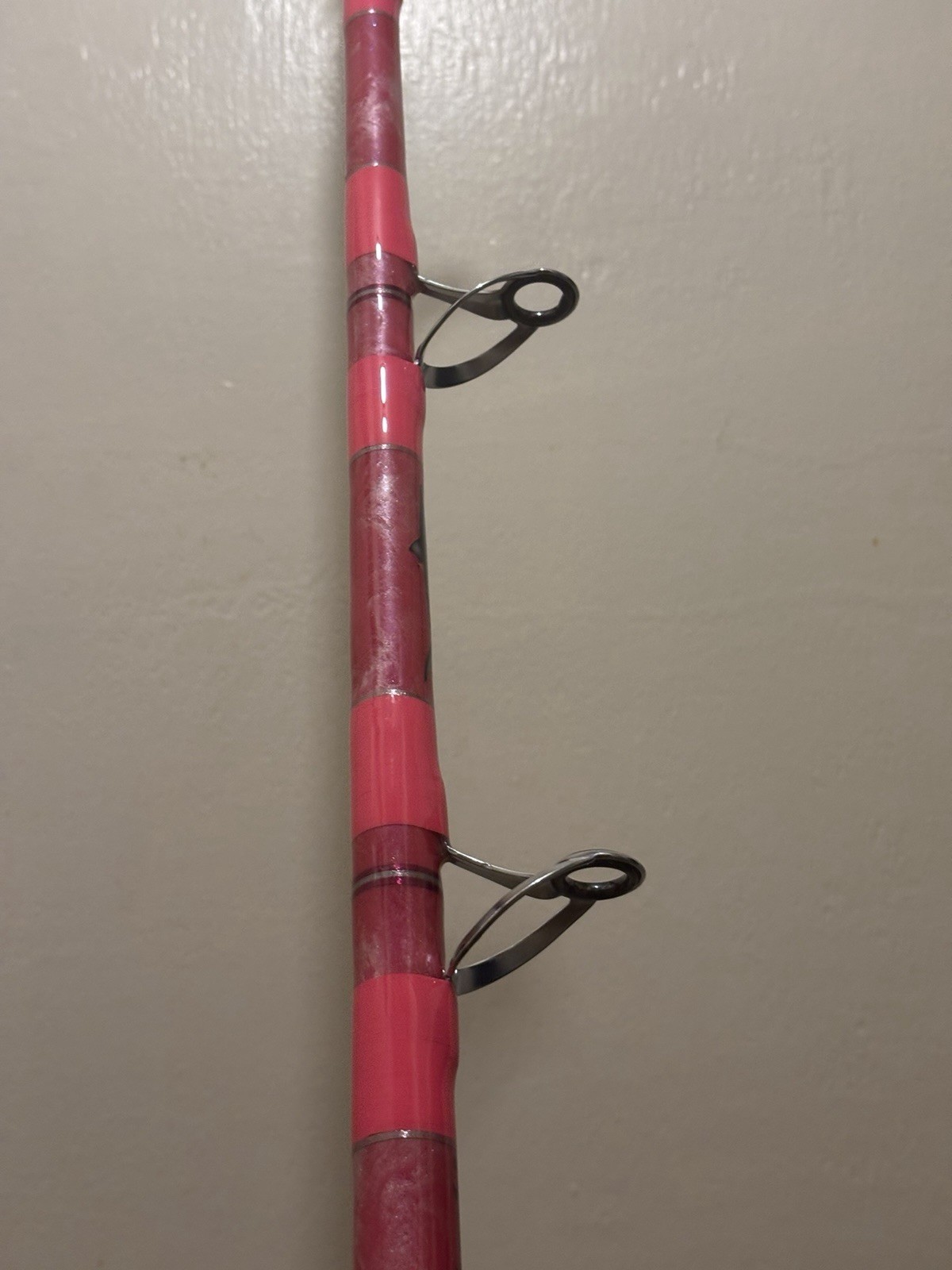 CUSTOM CONVENT SHARK ROD 8’5″ PINK PEARL MARBLE AFTCO 80-130 LB SILVER UB-4