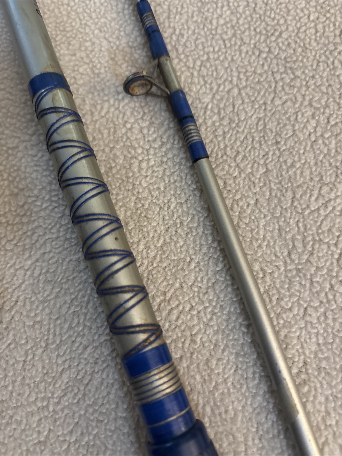 Vintage 6’ Master Fishing Tackle Co Limited Edition Spin Cast Rod 6010 2 Pc.
