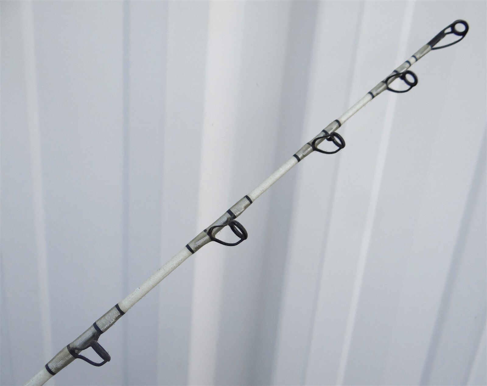 Seigler Raise’em Rods LCJ Large Conventional Jigging 5’6″ 2-Pc Carbon Fiber Rod