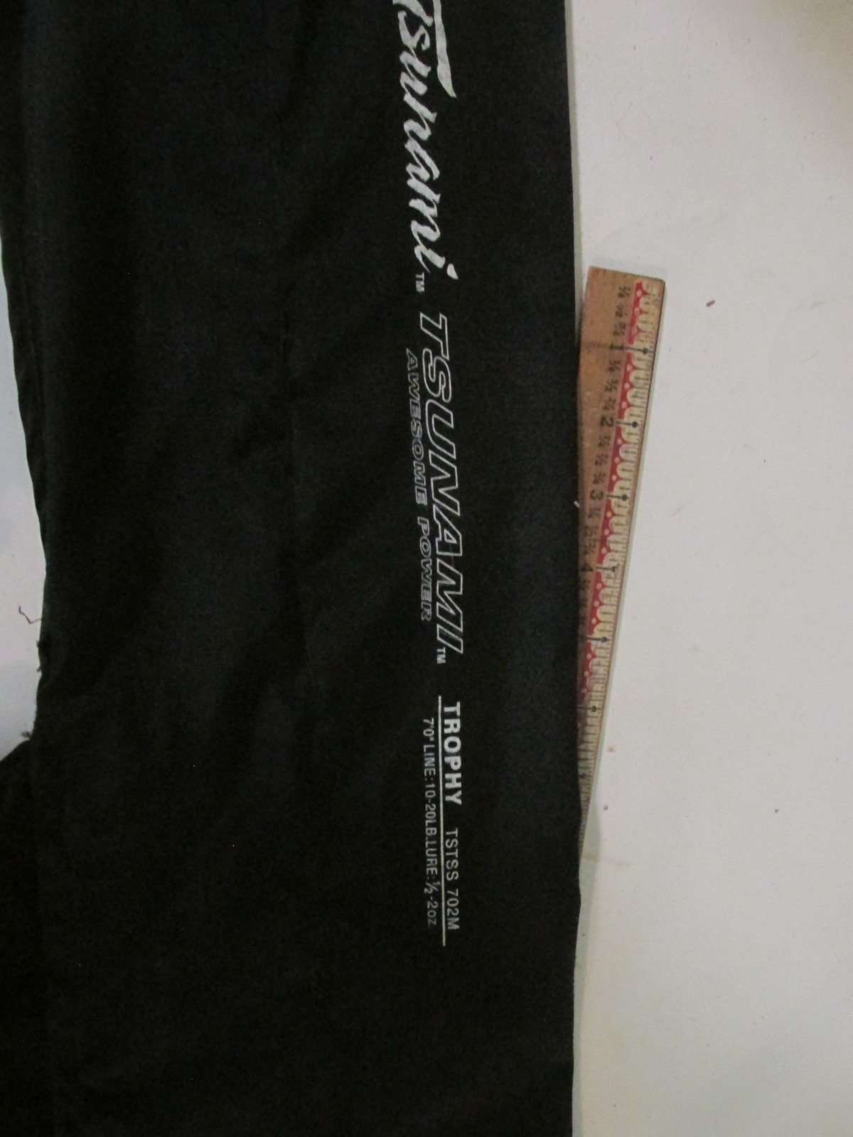 TSUNAMI TROPHY TSTSS 702M 7’0″ FISHING ROD PREOWNED LITE WEAR