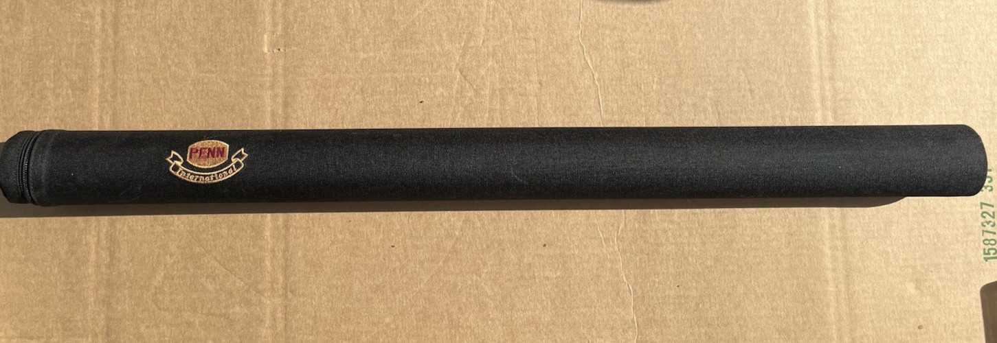Vintage Penn International 1370 SM IGFA 12 lb. ( 6 kg. ) 7′ 3 pc Spin 32″ tube