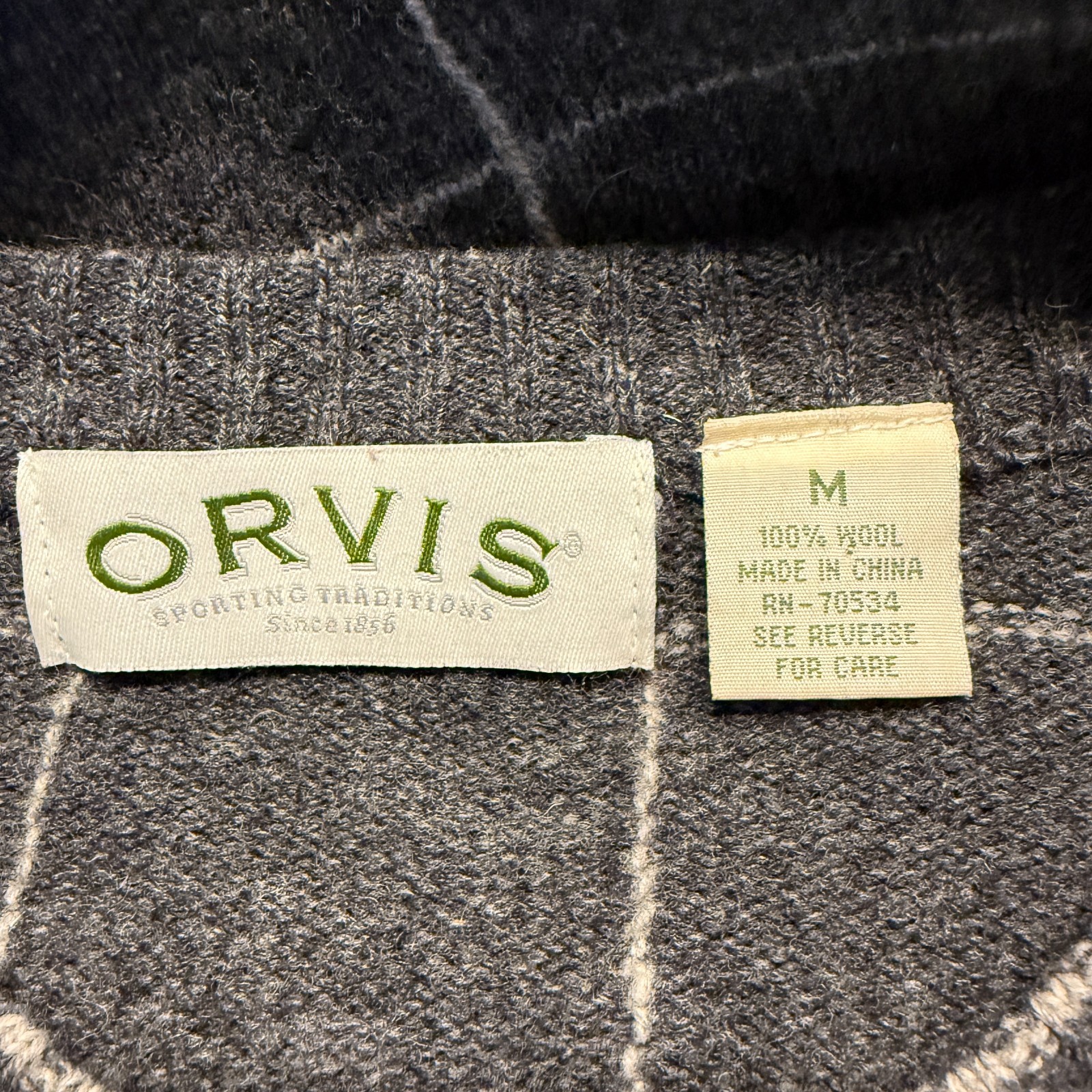 Orvis 100% Wool Windowpane V-Neck Knit Sweater Pullover Men’s Medium Gray NWOT