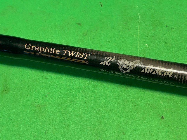 KENCOR ZEBRA GRAPHITE TWIST 6 FOOT 6 INCH 20-50 POUND CONVENTIONAL FISHING ROD