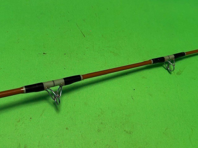 CALSTAR WEST COAST SERIES 7 FOOT 10 TO 30 POUND RATED SPINNING FISHING ROD