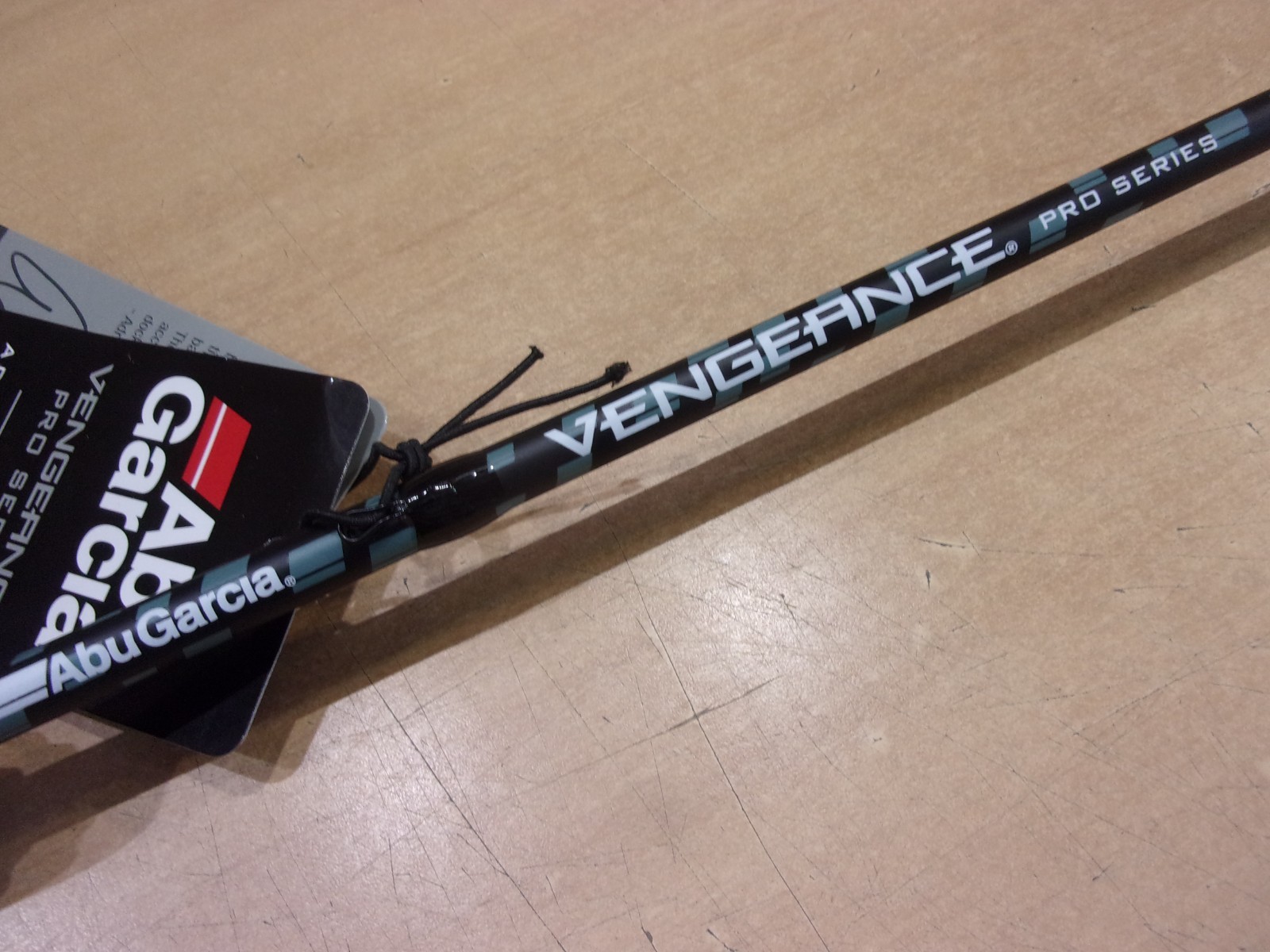 ABU GARCIA VENGEANCE PRO CASTING ROD 6 foot 9 inch Medium Heavy power