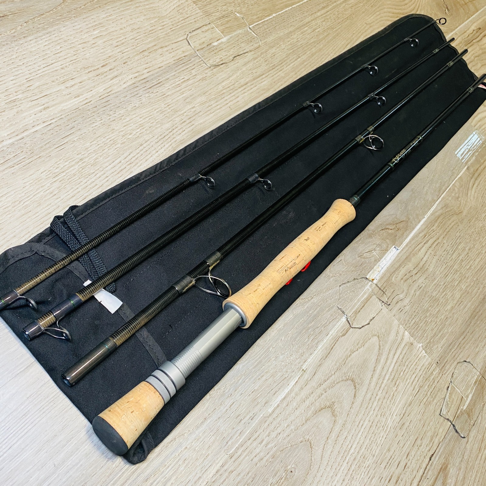 SCOTT S4S 9012/4 9’0″ 12wt Fly Rod W/Socks [VG]