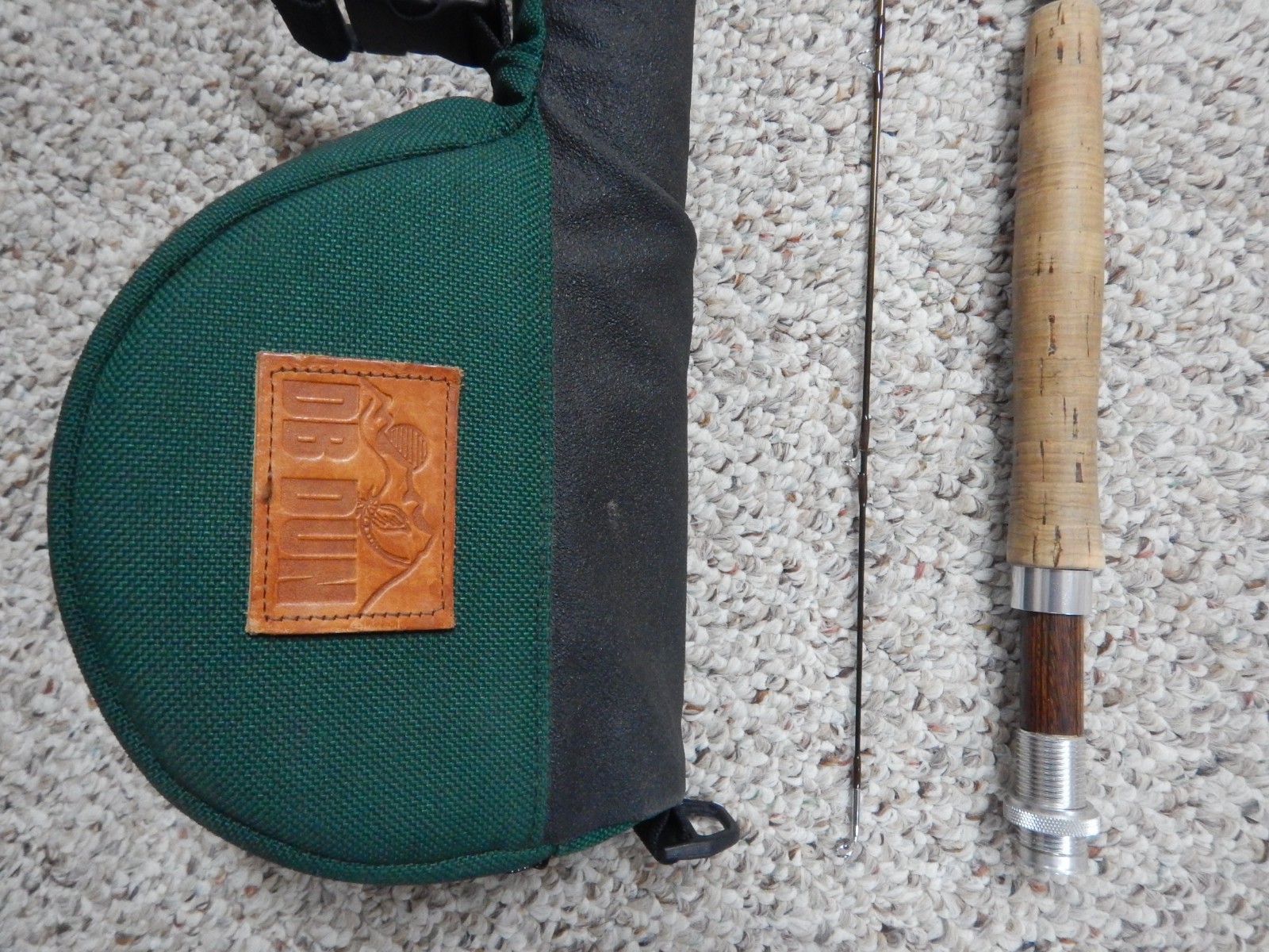 SAGE Graphite 590GFL 9’ 2pc 5wt Fly Rod W/DB Dunn Case The rod is Near Mint !!!
