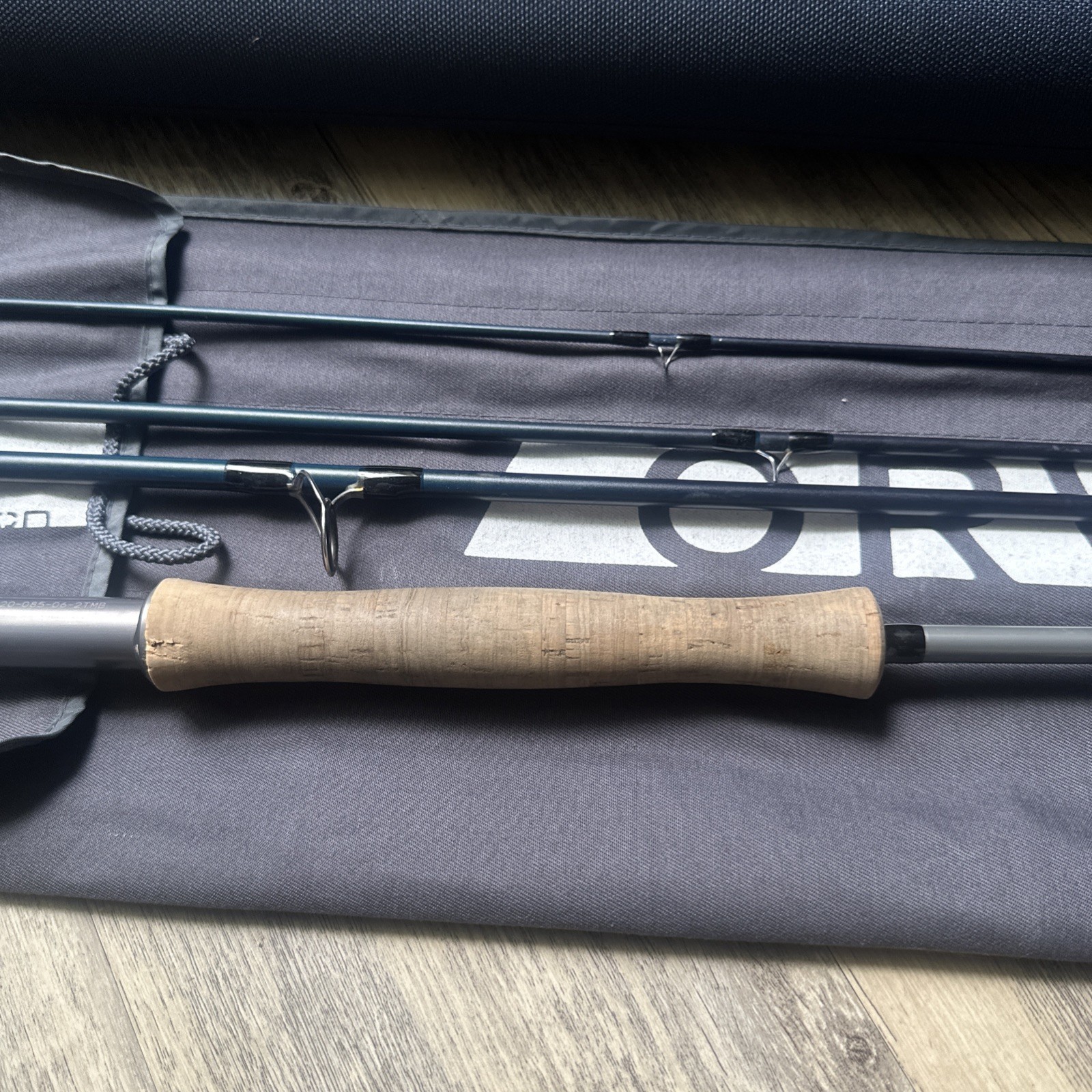Orvis Recon Saltwater Fly Fishing Rod – 9’ 8wt – used
